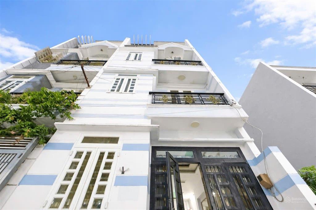 Chủ gấp bán về quê  khu đồng bộ siêu đẹp  4 tầng  gần quốc lộ 13  kdt vạn phúc  chỉ hơn 6 tỷ
