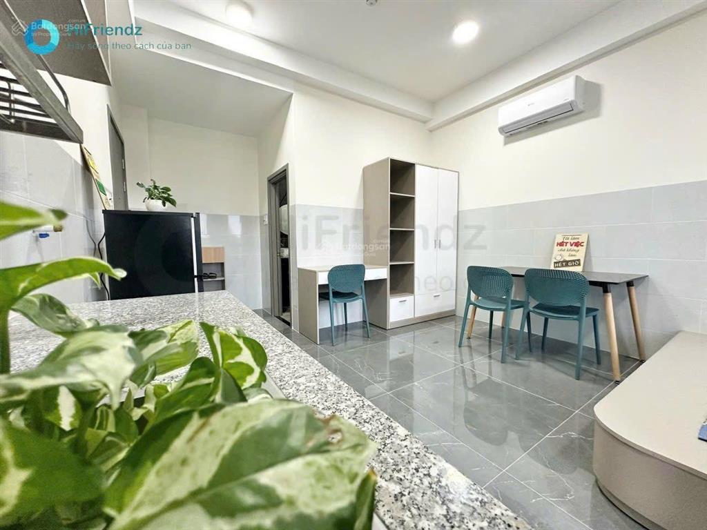 Chdv siêu rộng ban công full nội thất ngay ufm, fpt khu công nghệ cao, gần lê văn việt