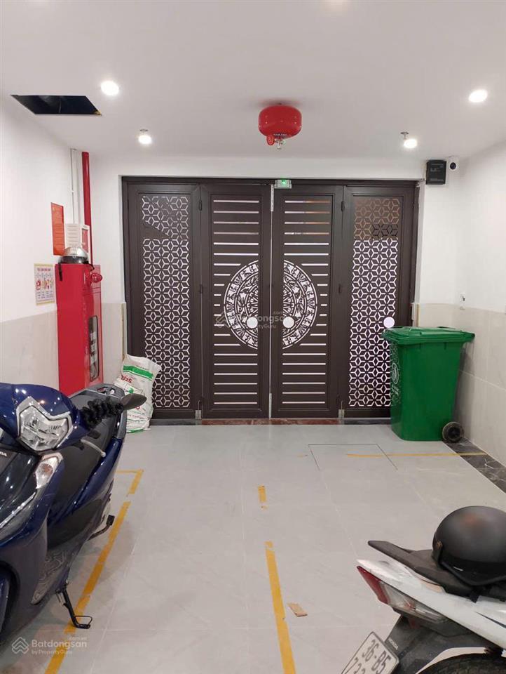 Bán gấp ccmn phú diễn 18 phòng 8 tầng thang máy hai mặt thoáng vị trí đẹp đầy đủ pccc, giá 13.8 tỷ