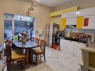 Bán nhà lạc long quân, tân bình 81m 2 mặt hẻm nở hậu giá 8.9 tỷ cần bán gấp nhà vị trí đẹp