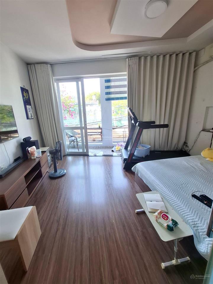 Bán nhà 4 tầng kiên cố, đường xe hơi, diện tích 60m giá hơn 9tỷ
cần bán nhà xây dựng chắc chắn