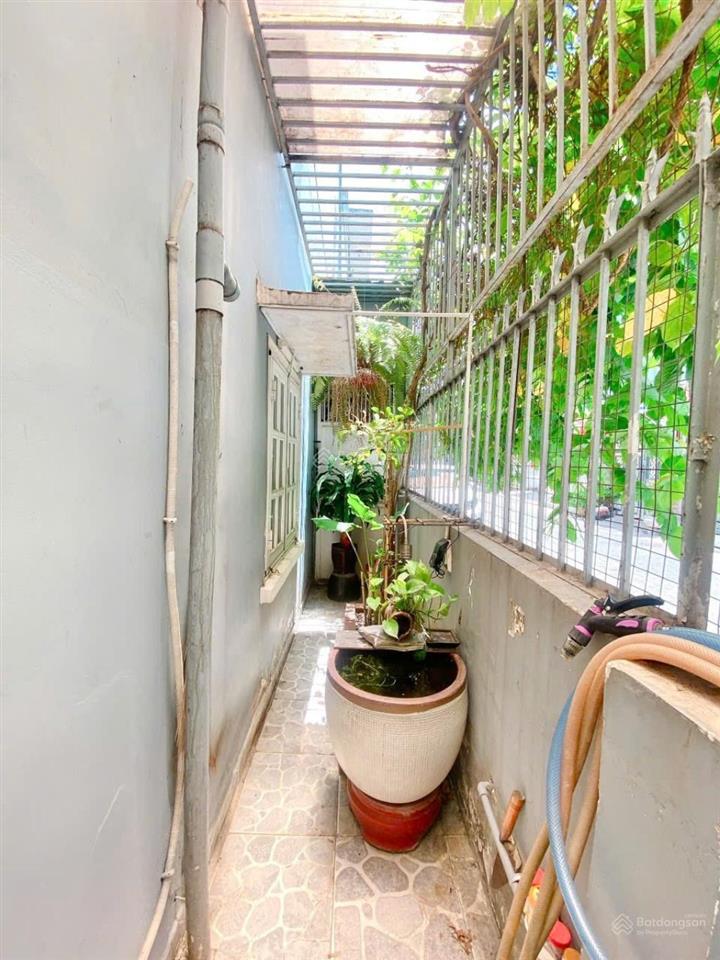 Bán nhà lô góc 2 mặt tiền hẻm xe tải trần minh hoàng , tân bình giảm mạnh còn 9 tỷ
chủ nhà cực kỳ