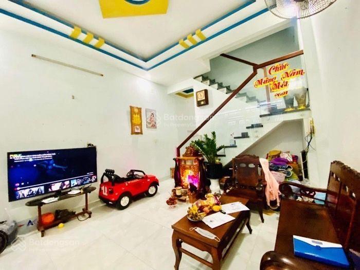 Bán nhà tân phú xe hơi vào nhà ngang lớn 5.3m 4 tầng thu nhập 25 triệu/tháng
chủ cần bán