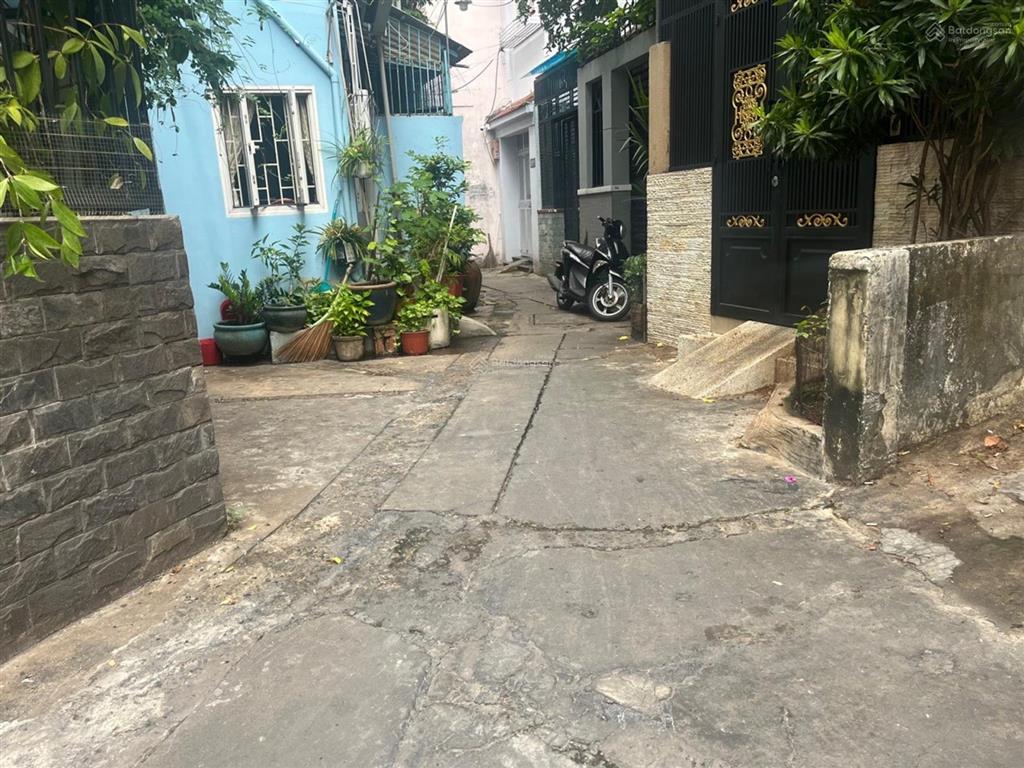 Bán nhà lê văn sỹ trung tâm quận 3 căn góc thoáng mát
cần bán nhà vị trí đẹp tại hẻm lê văn sỹ,
