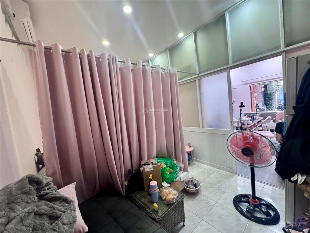 Bán nhà phú nhuận ngang gần 5m kinh doanh spa/nail giảm 300 triệu
chủ nhà cần bán gấp căn nhà