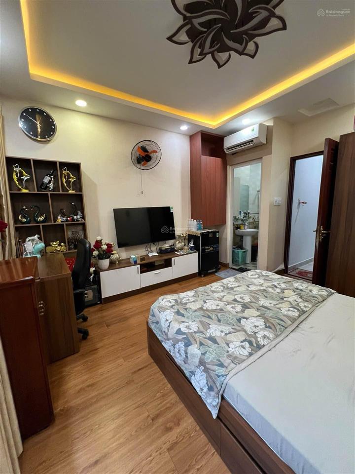 Bán nhà tân phú hẻm 7m 4 tầng giảm ngay 300 triệu giá 10 tỷ
chính chủ cần bán gấp căn nhà đẹp