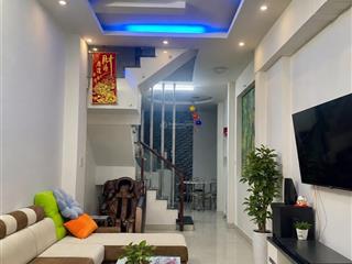 Khu vip hẻm xe hơi thông 4 tầng btct 4 ngủ khép kín
nhà nằm trong khu vực dân trí cao an ninh