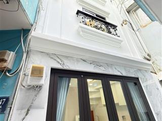 Nhà 3 tầng full nội thất giá nhỉnh 1 tỷ trung tâm tân phú
căn nhà tọa lạc tại đường lê ngã,