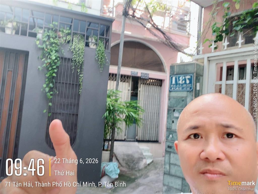 Nhà lô góc tân bình sát e.town cộng hòa giá mới 5,3 tỷ.
cần bán nhà lô góc đường tân hải, p13
