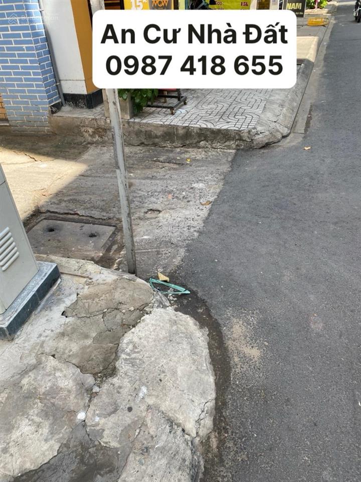 Nhà lô góc tân bình sát e.town cộng hòa giá mới 5,3 tỷ.
cần bán nhà lô góc đường tân hải, p13