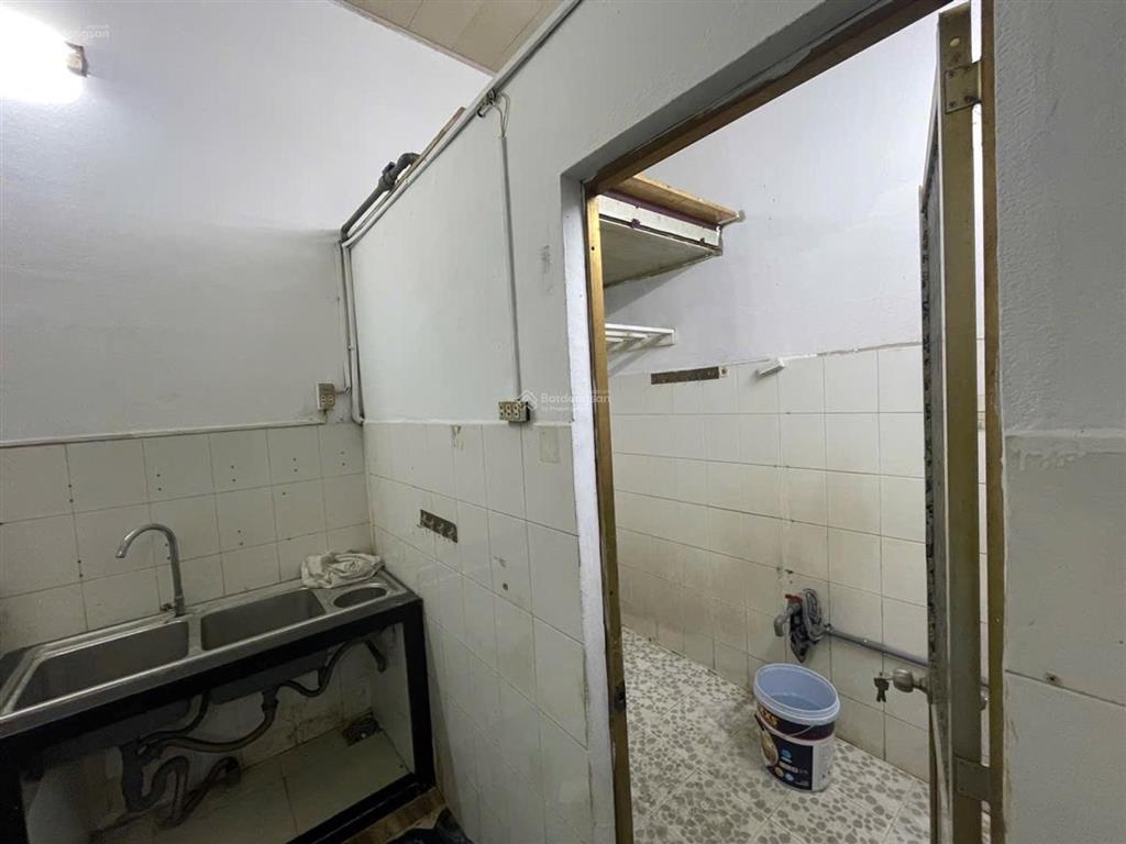 Bán nhà hẻm dân trí thông tứ tung, tân bình 64m đang cho thuê 10 triệu/tháng giá 6.1 tỷ