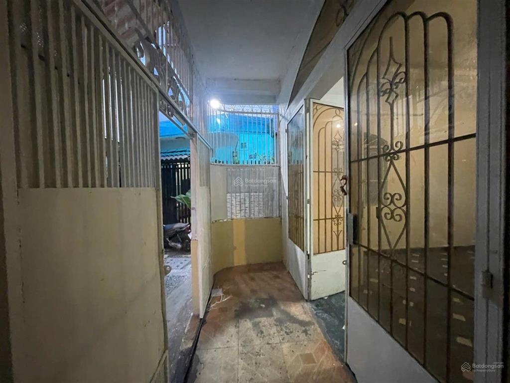 Bán nhà hẻm dân trí thông tứ tung, tân bình 64m đang cho thuê 10 triệu/tháng giá 6.1 tỷ