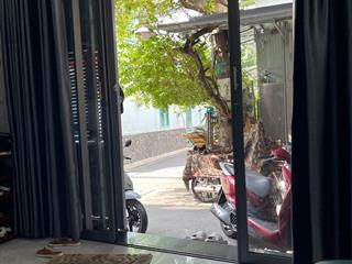 Nhà tân sơn, tân bình 63m2 hẻm xe tải giảm 1,3 tỷ chỉ còn 5,7 tỷ cơ hội sở hữu nhà đẹp khu vực