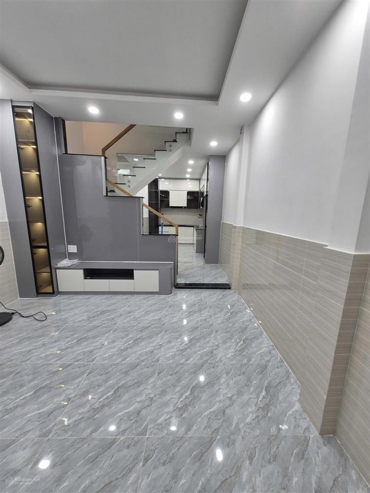 Bán nhà hẻm lạc long quân, phường bảy hiền giá mới 4,75tỷ
chủ nhà vừa ký điện tử và giảm ngay 25