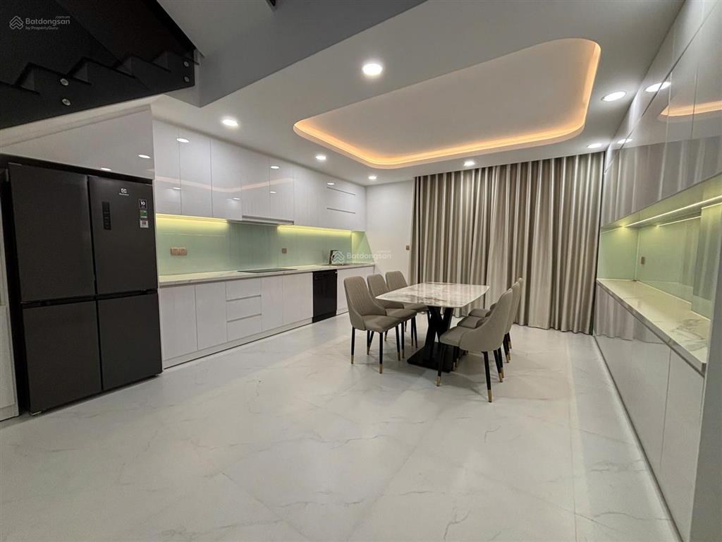 Cho thuê nhà phố khu compound resort standard an gia