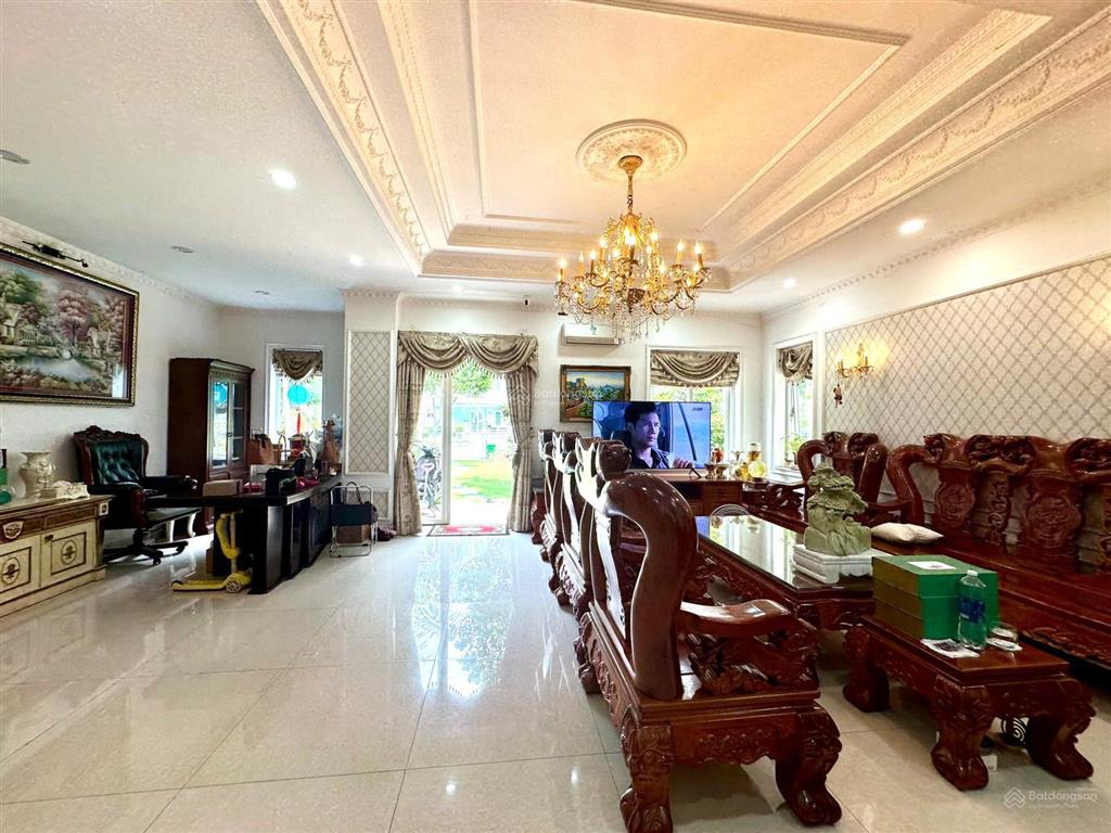 Bán căn biệt thự tuyệt đẹp 300m2 the oasis kdc việt sing tp hồ chí minh mới