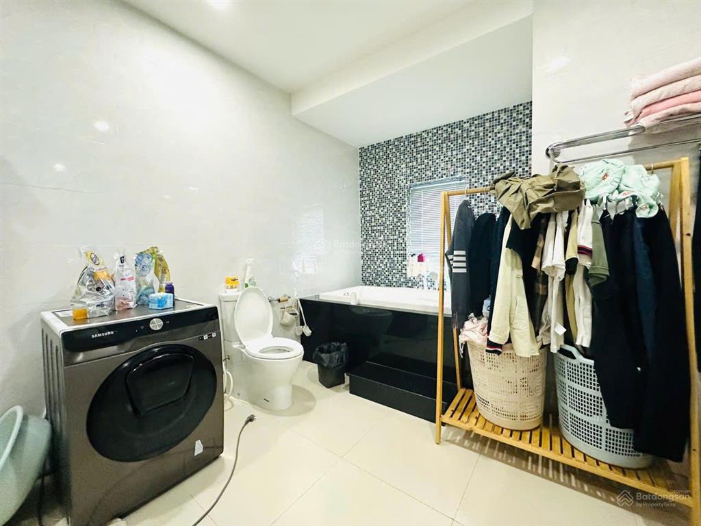 Bán căn biệt thự tuyệt đẹp 300m2 the oasis kdc việt sing tp hồ chí minh mới