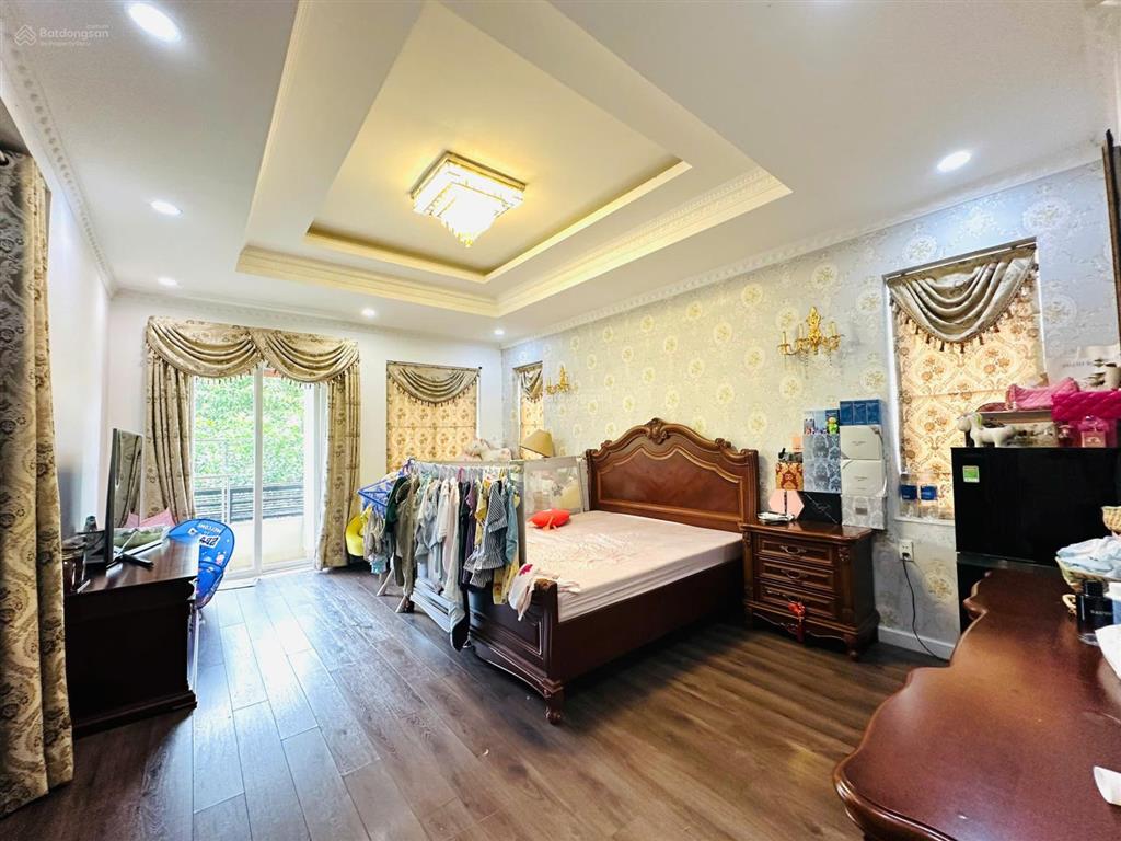 Bán căn biệt thự tuyệt đẹp 300m2 the oasis kdc việt sing tp hồ chí minh mới