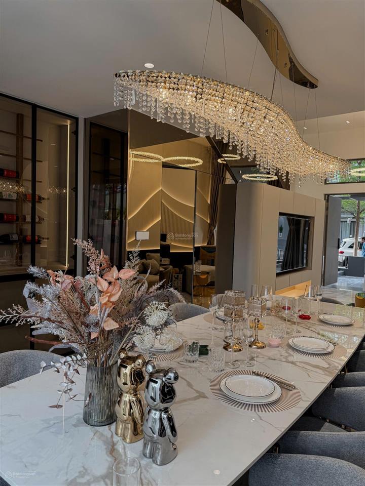 Cho thuê căn nhà phố vườn 208m2 sàn tại the standard an gia bình dương.  0909 901 ***