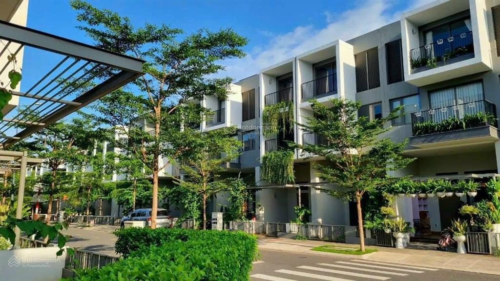Cho thuê căn nhà phố vườn 208m2 sàn tại the standard an gia bình dương.  0909 901 ***