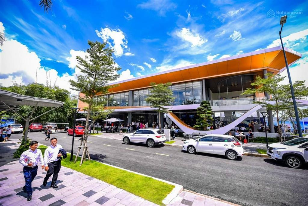 Cho thuê nhà phố the standard an gia khu compound phong cách resort đẹp bình dương