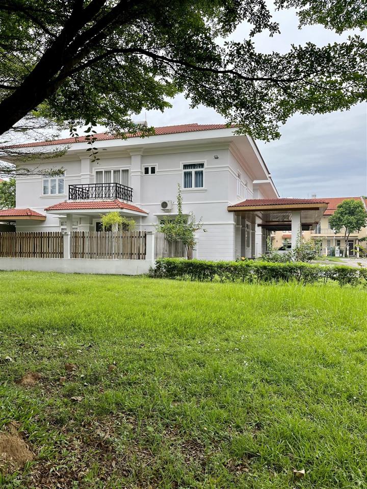 Bán căn biệt thự đơn lập đặc biệt tại the oasis cạnh công viên đang cho thuê 45 triệu/tháng