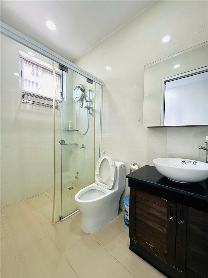 Bán villa 300m2 tại the oasis 2 đang cho thuê 30 triệu kdc việt sing cạnh aeon mall tp. hcm