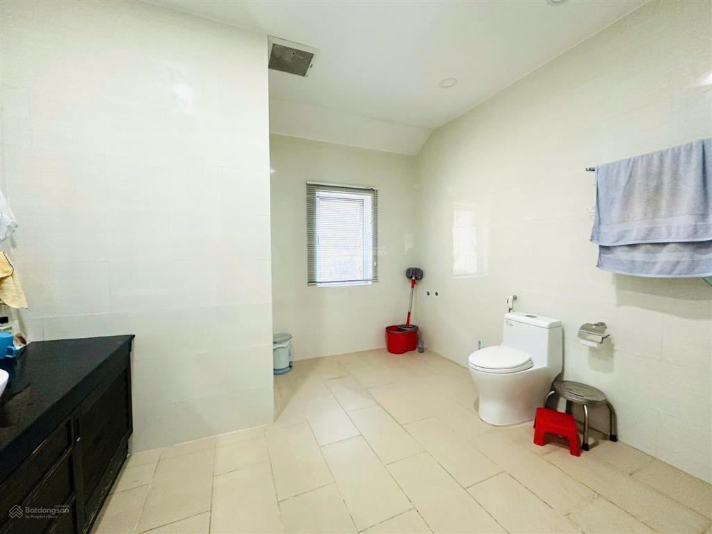 Bán villa 300m2 tại the oasis 2 đang cho thuê 30 triệu kdc việt sing cạnh aeon mall tp. hcm