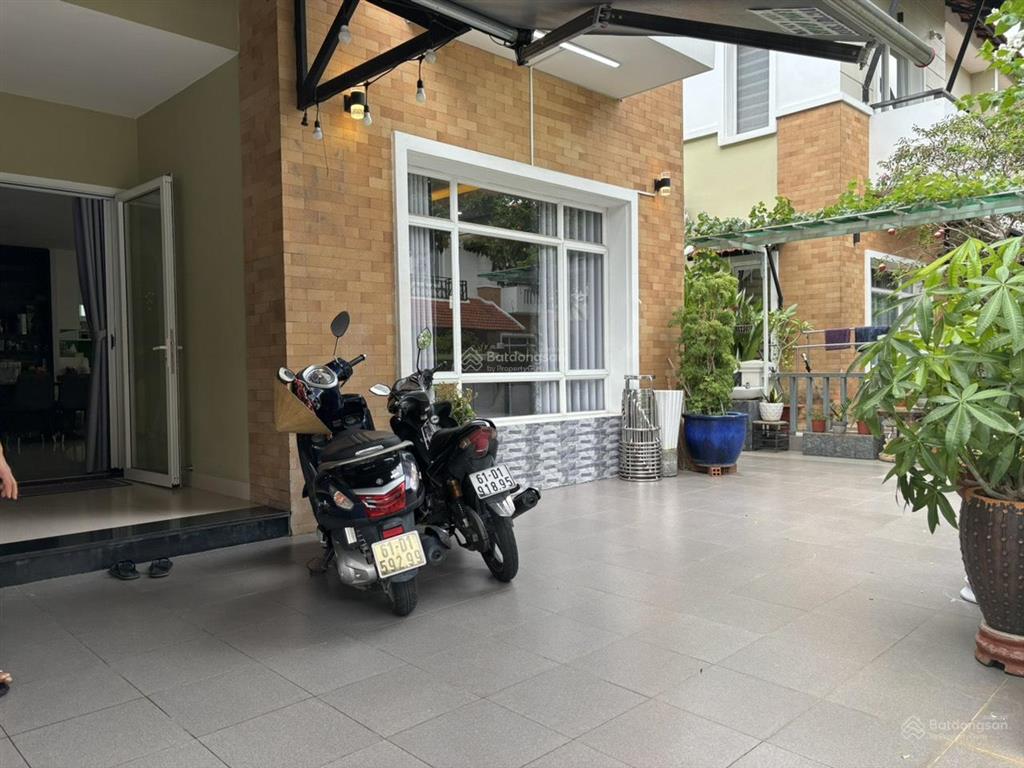 Bán căn biệt thự villa oasis đang cho thuê thu nhập thụ động 25 triệu/tháng.  0909 901 ***