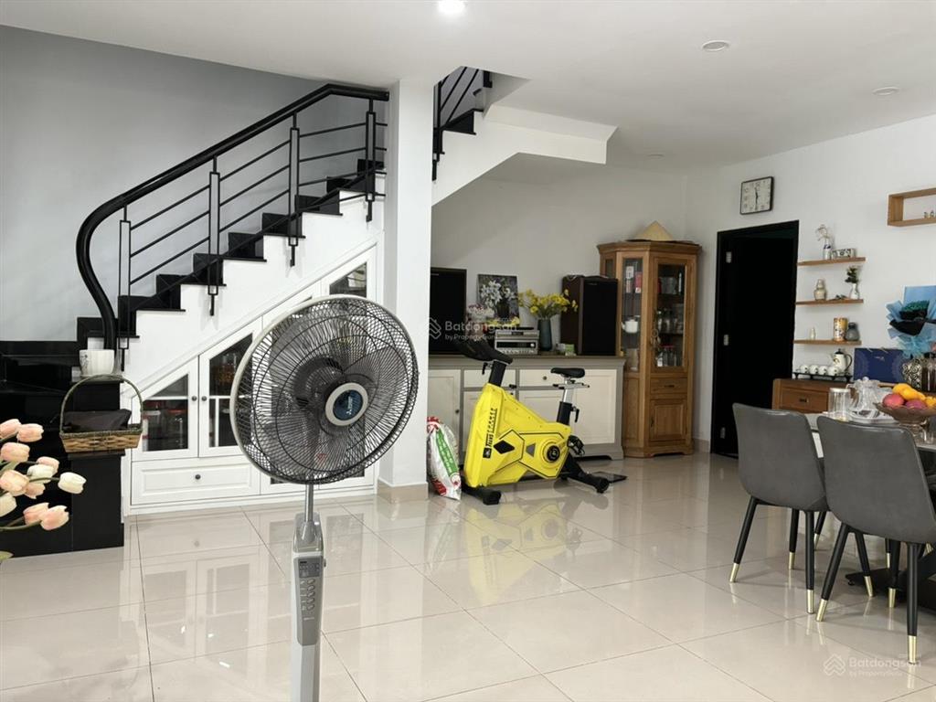 Bán căn biệt thự villa oasis đang cho thuê thu nhập thụ động 25 triệu/tháng.  0909 901 ***
