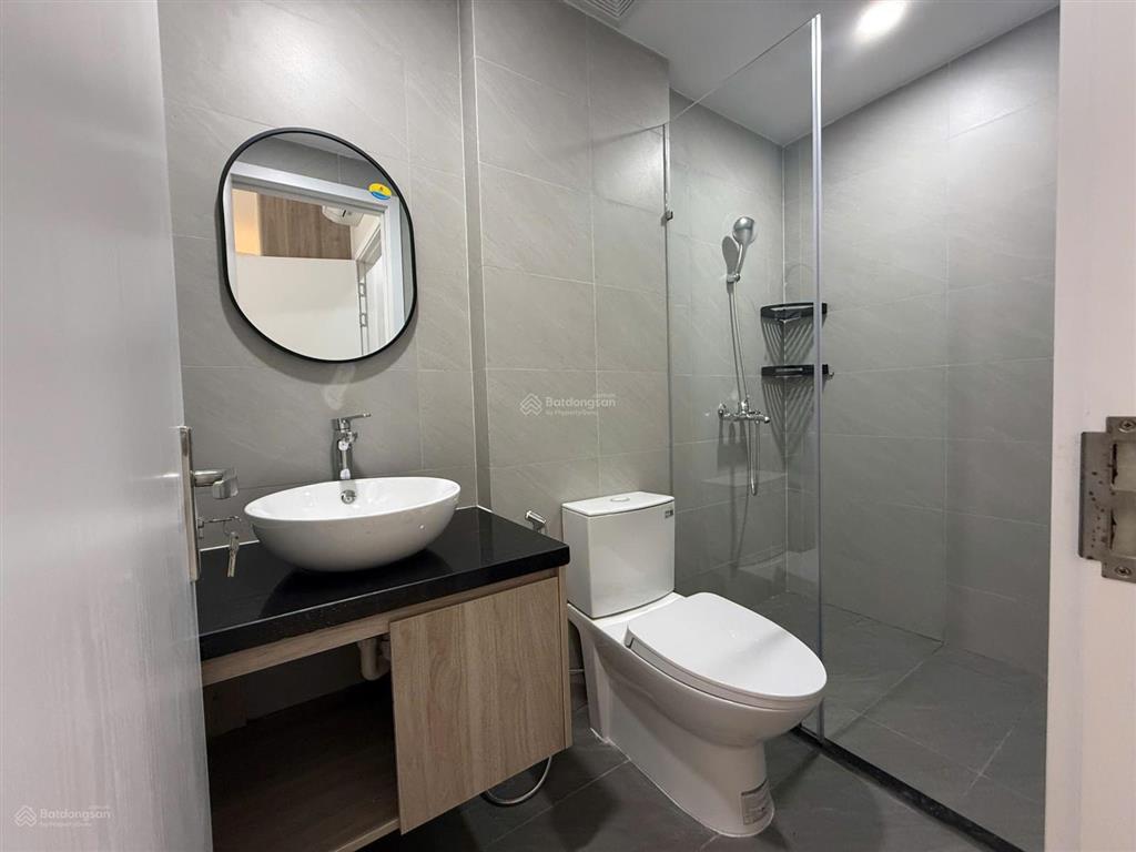 Cho thuê căn nhà liền kế phố sang trọng, sang trọng tại khu sun casa central vsip 2, tp. hcm mới