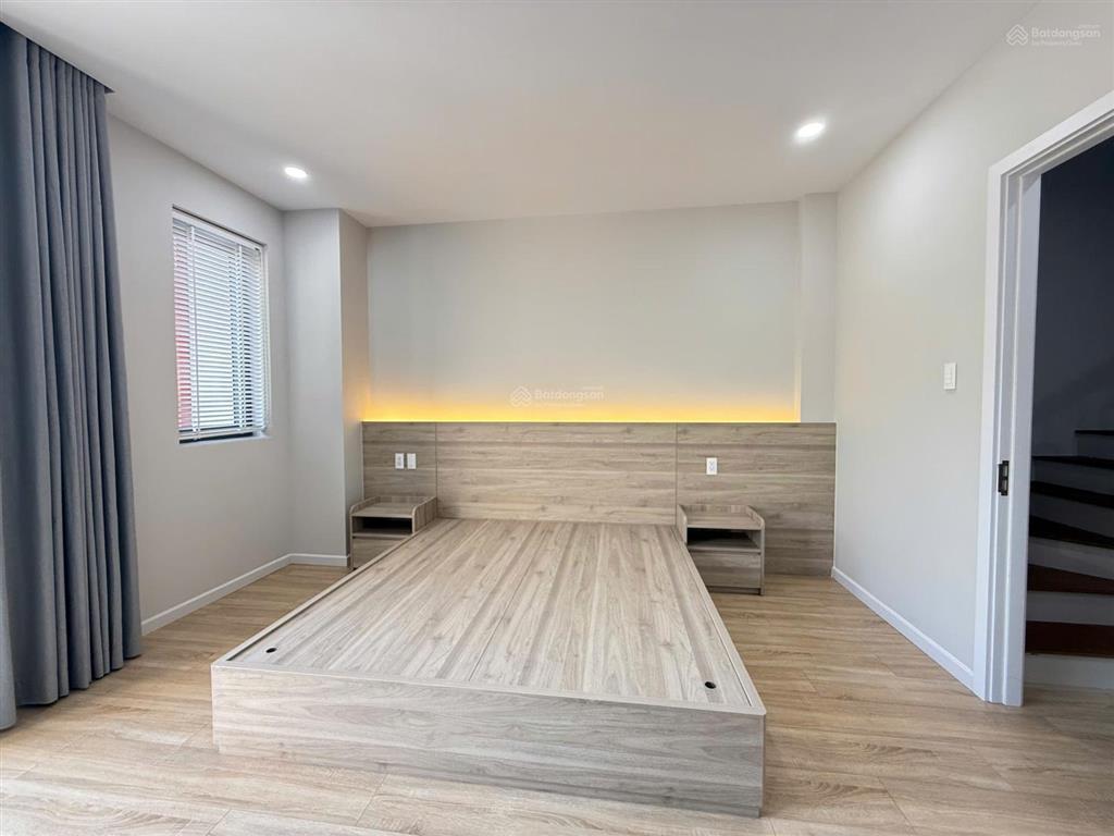 Cho thuê căn nhà liền kế phố sang trọng, sang trọng tại khu sun casa central vsip 2, tp. hcm mới