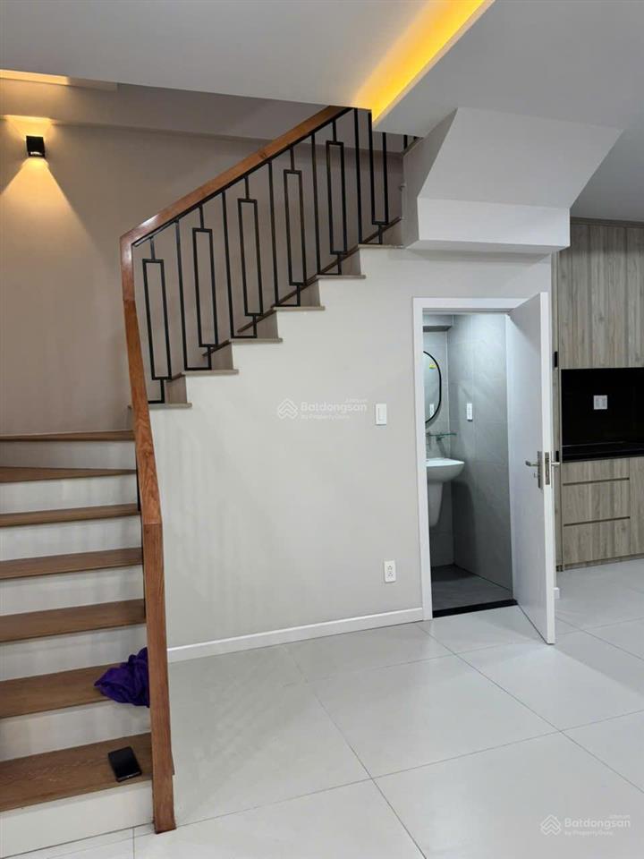 Cho thuê căn nhà liền kế phố sang trọng, sang trọng tại khu sun casa central vsip 2, tp. hcm mới