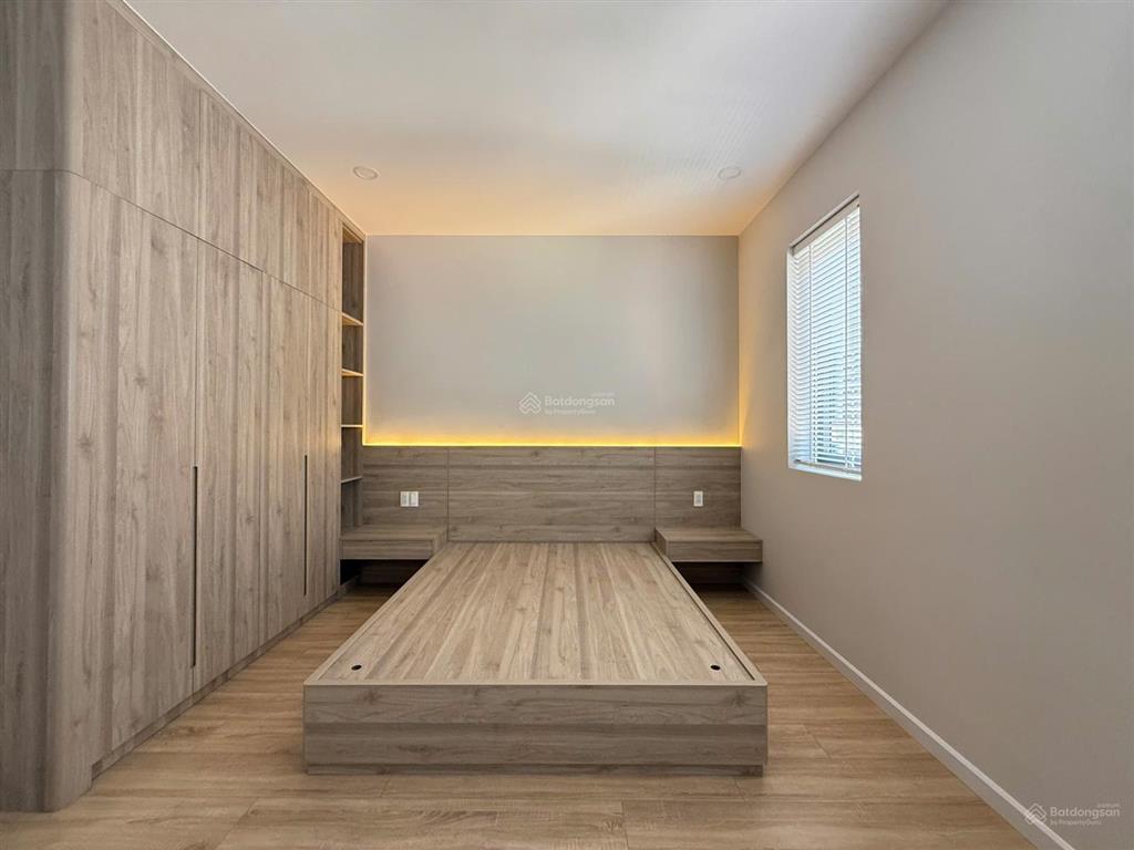 Cho thuê căn nhà liền kế phố sang trọng, sang trọng tại khu sun casa central vsip 2, tp. hcm mới