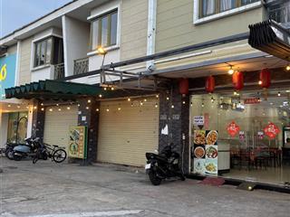 Bán một cặp nhà phố nhà thô khu phố sầm uất newland đường na7 kdc việt sing  0909 901 ***