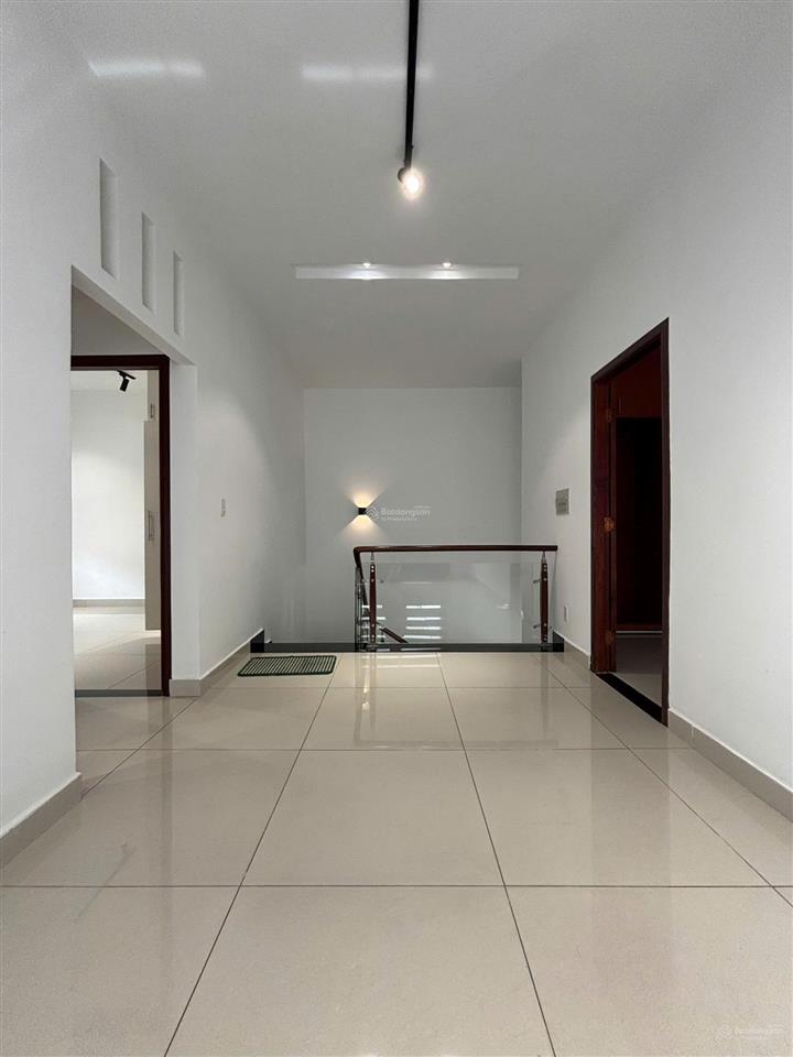 Cho thuê villa song lập 300m2 tại the oasis kdc việt sing cạnh aeon mall  0909 901 ***