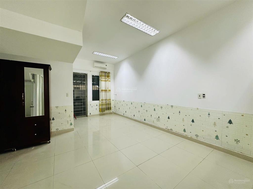 Cho thuê căn nhà phố oasis đường d11 sầm uất kdc việt sing vsip 1  0909 901 ***