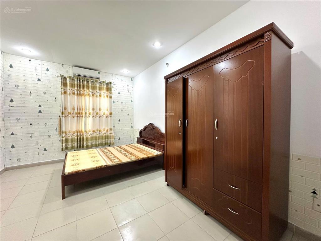 Cho thuê căn nhà phố oasis đường d11 sầm uất kdc việt sing vsip 1  0909 901 ***