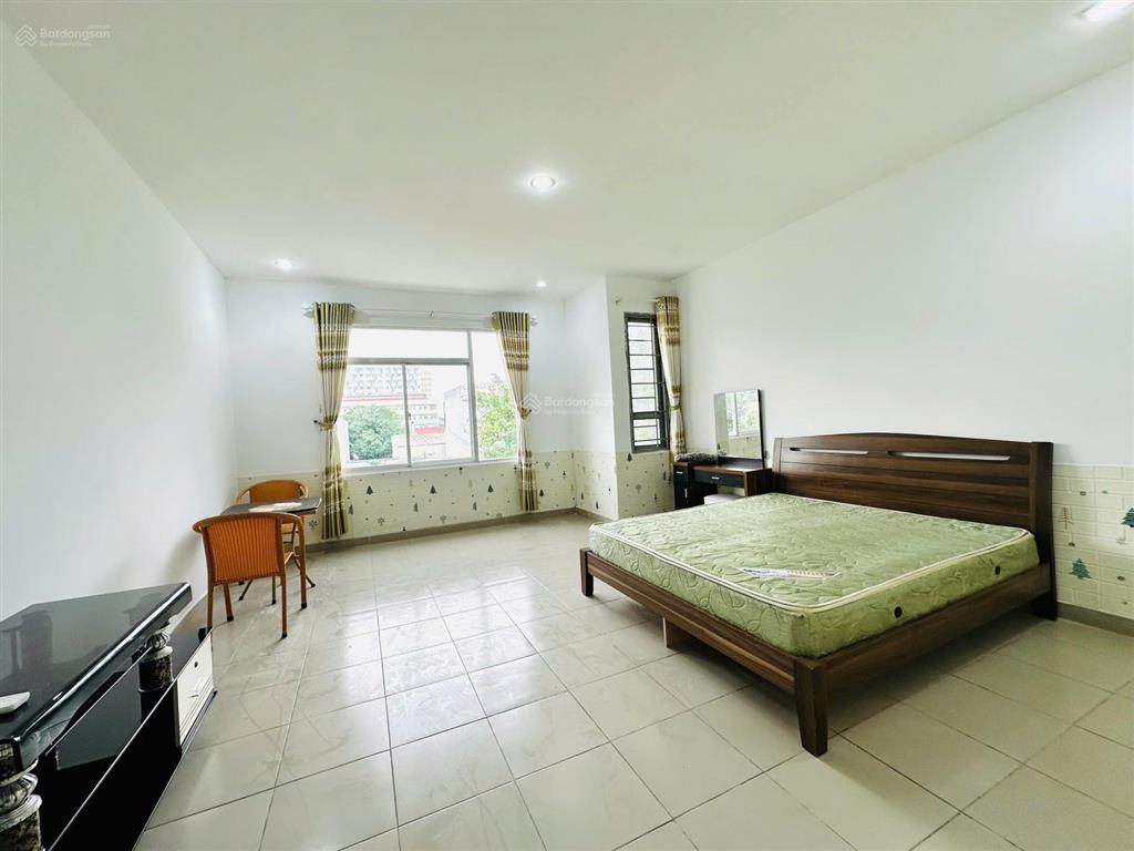 Cho thuê căn nhà phố oasis đường d11 sầm uất kdc việt sing vsip 1  0909 901 ***