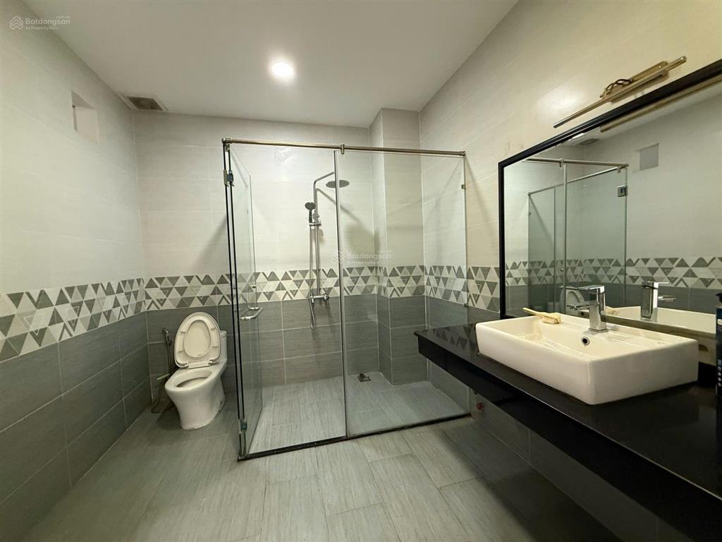 Cho thuê căn biệt thự liền kề vườn 150m2 oasis 3 kdc việt sing  em 0909 901 ***