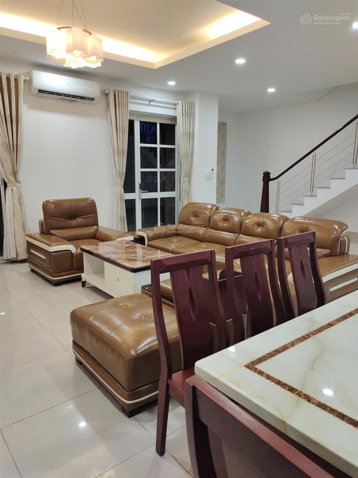 Cho thuê biệt thự nhà đẹp tại the oasis 1 kdc việt sing cạnh aeon mall  0909 901 ***