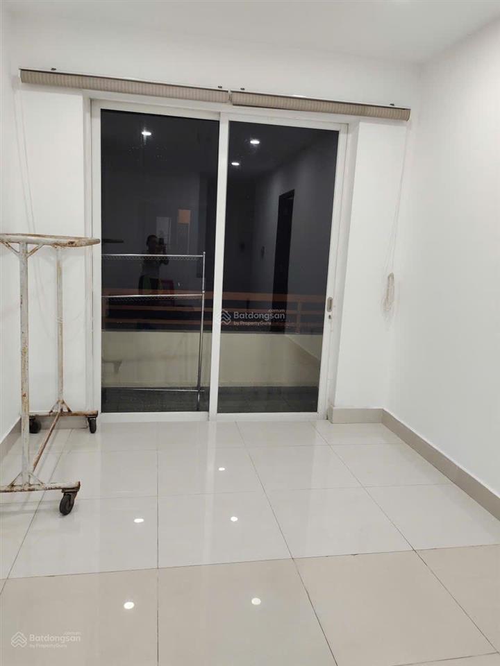 Cho thuê biệt thự nhà đẹp tại the oasis 1 kdc việt sing cạnh aeon mall  0909 901 ***