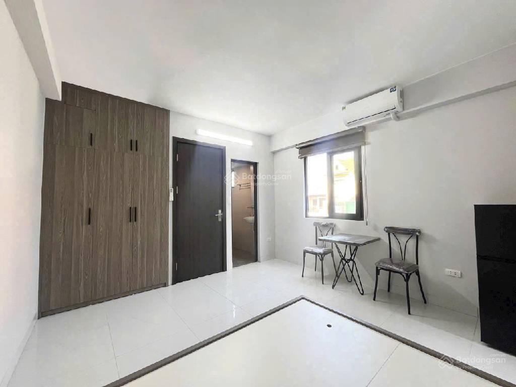 Bán nhà cổ nhuế 63m2, 6t thang máy, 8p, dòng tiền 40 triệu/tháng, ô tô 7 chỗ qua cổng, sổ đỏ đẹp