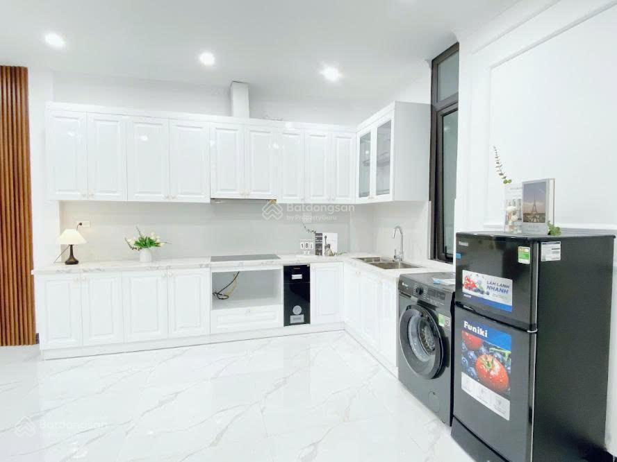 Cho thuê phòng lê văn lương, 90m², 3 ngủ, full đồ, ở luôn