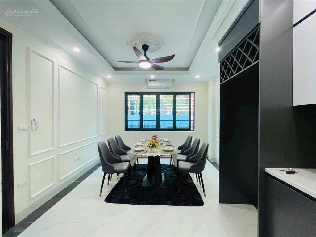 Bán nhà đại cát, liên mạc 45m2, 5t, ô tô vào nhà, sổ đỏ đẹp, ở luôn.