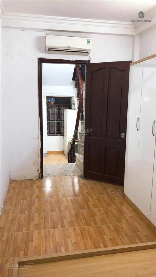 Cho thuê nhà riêng 4 tầng, 12 triệu, tại cầu giấy, hà nội