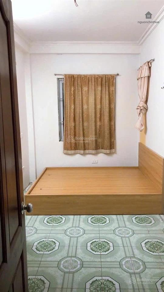 Cho thuê nhà riêng 4 tầng, 12 triệu, tại cầu giấy, hà nội