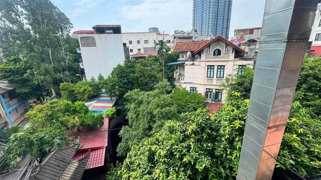Cho thuê nhà riêng thịnh quang 250m2, 5t, kinh doanh tốt, giá hợp lý