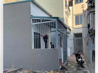 Bán đất cạnh ql 32, gần nhổn 32m2, sổ đỏ vuông vắn, nói không với quy hoạch
