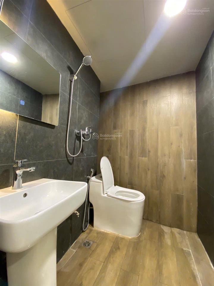 Cho thuê nhà riêng 15 triệu, 40m2 tại hồ tùng mậu, phường mai dịch, quận cầu giấy